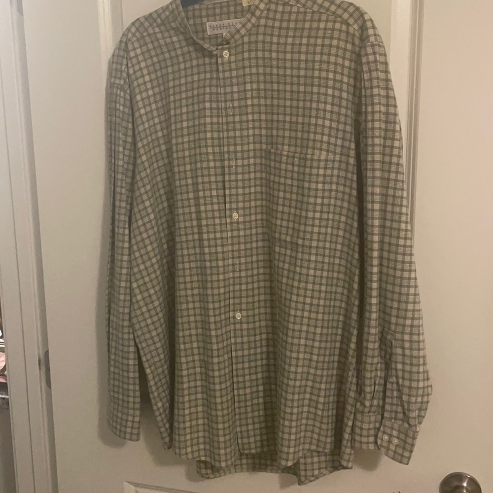 Men’s Perry Ellis Dress shirt
